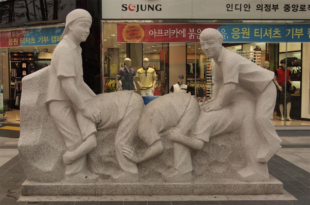 funny sclptures